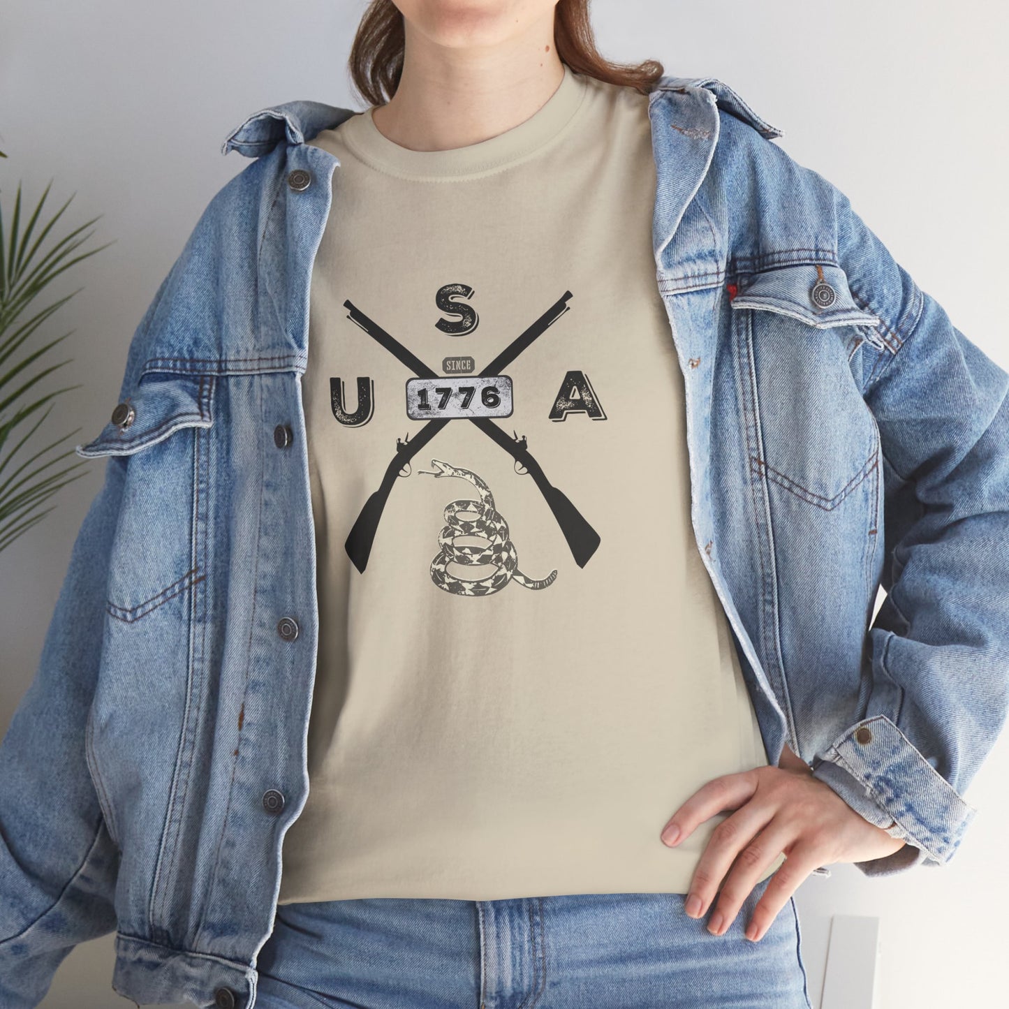 Patriotic Unisex T-Shirt - Gadsen USA Design *Blk